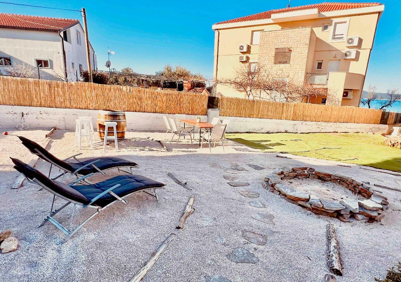 Beach Apartment w Sea Views, 3x Big Rooms w En-Suites Šibenik Exterior foto